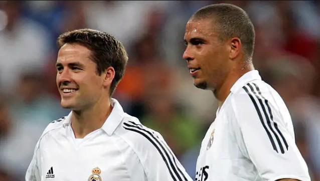 话题再次将 话题再次将